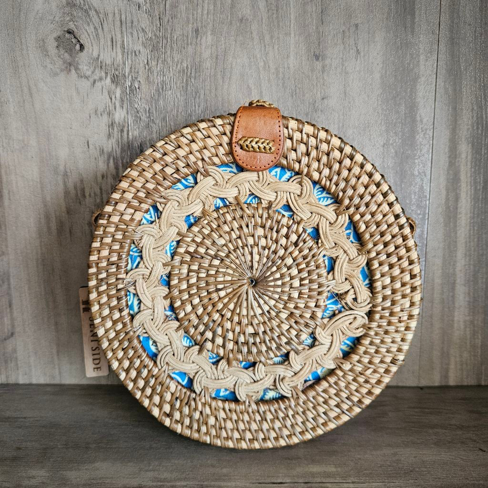 Seni Side Woven Circular Crossbody Purse NWOT